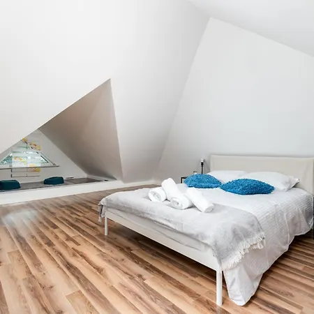 Blekitna With Mezzanine Lejlighed *