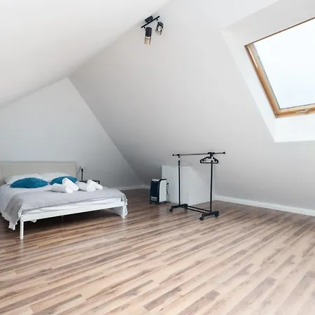 Blekitna With Mezzanine *